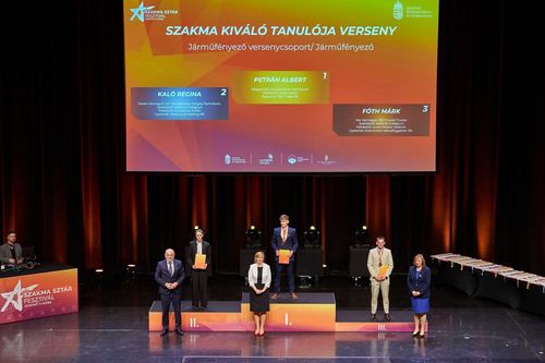 SZAKMA SZTÁR 2025- JÁRMŰFÉNYEZŐ FÓTH MÁRK III. HELYEZÉS